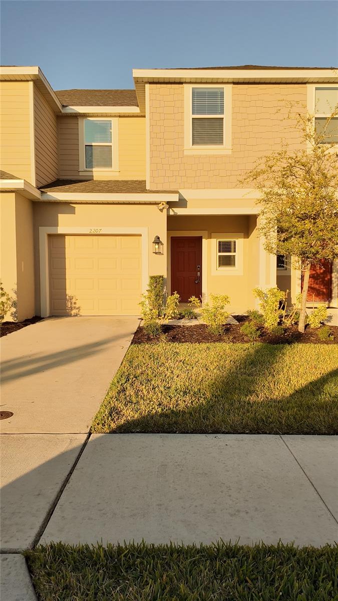 2207 PORTRAIT STREET, KISSIMMEE, FL