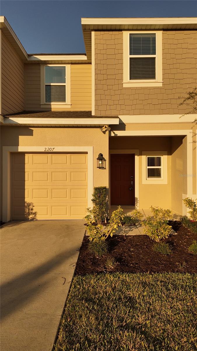 2207 PORTRAIT STREET, KISSIMMEE, FL — photo 2
