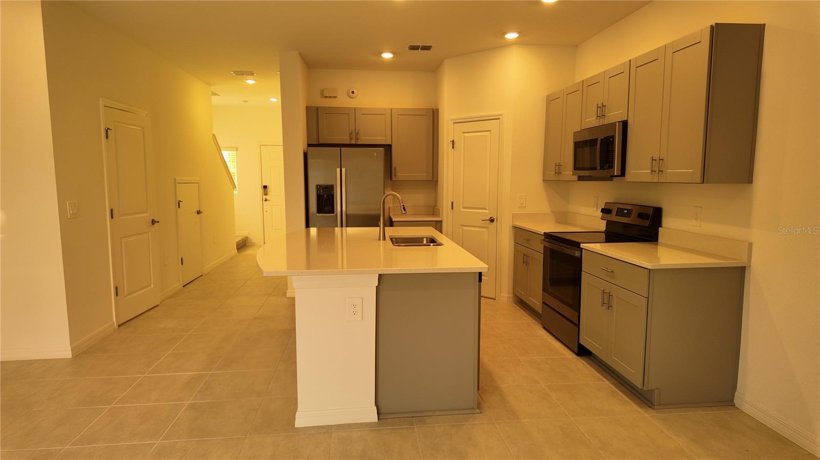 2207 PORTRAIT STREET, KISSIMMEE, FL — photo 6