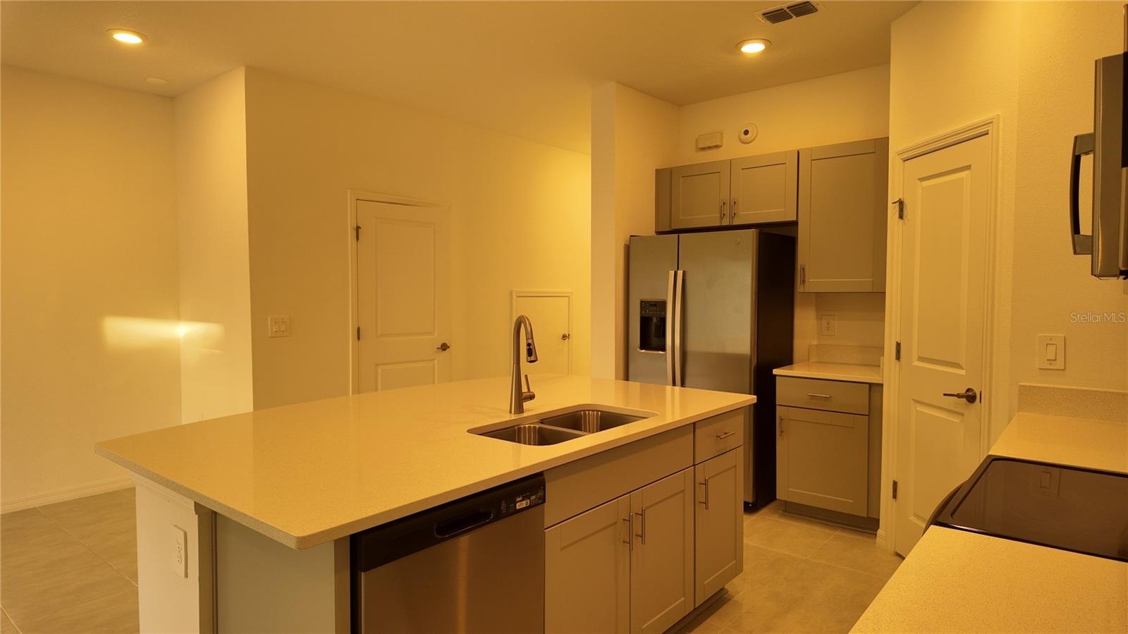 2207 PORTRAIT STREET, KISSIMMEE, FL — photo 7