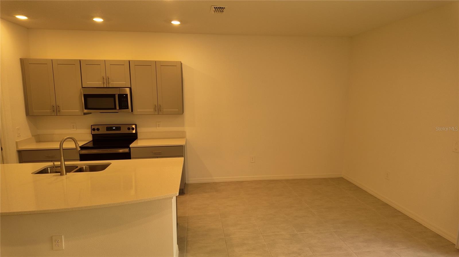 2207 PORTRAIT STREET, KISSIMMEE, FL — photo 11