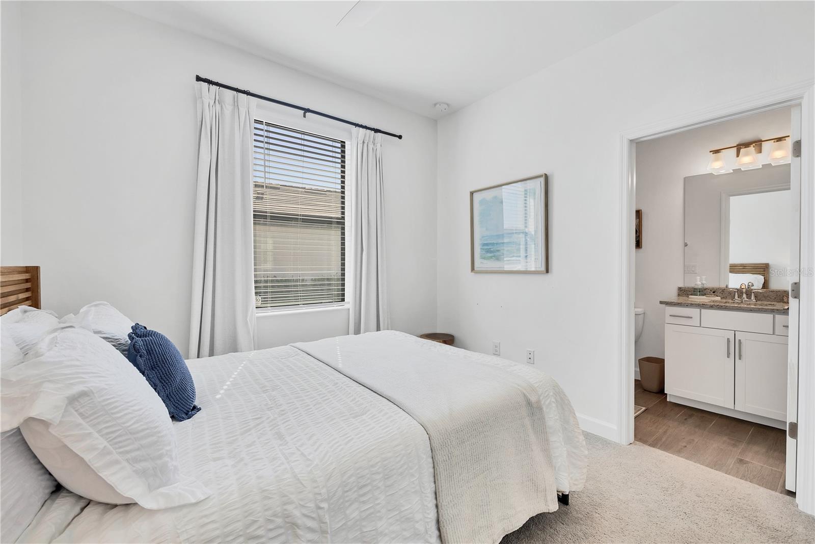 15716 BAREFOOT BEACH DR, BRADENTON, FL — photo 37