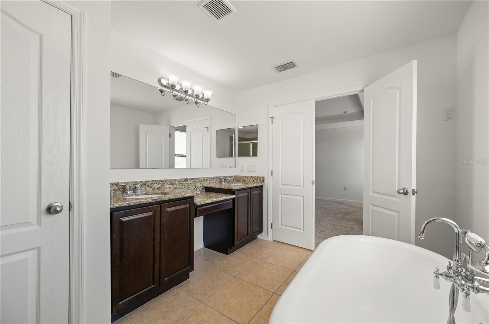 4069 RIVER BANK WAY, PORT CHARLOTTE, FL — photo 37