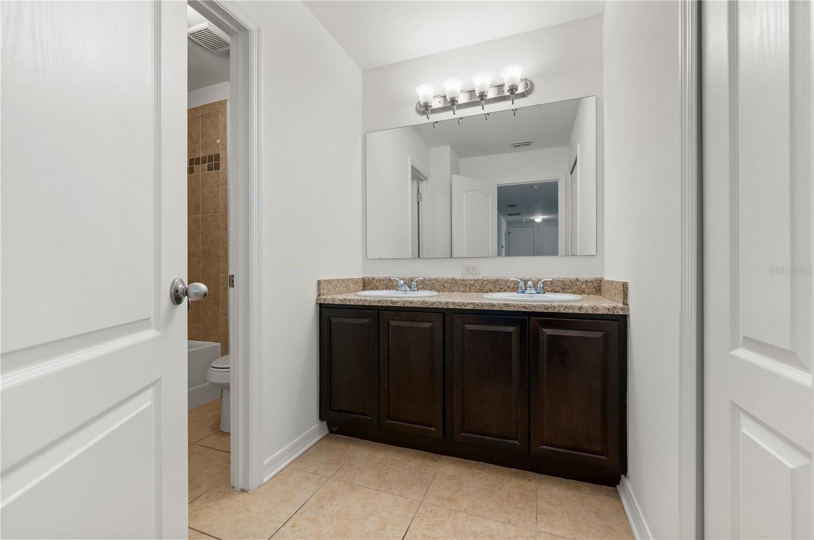4069 RIVER BANK WAY, PORT CHARLOTTE, FL — photo 41