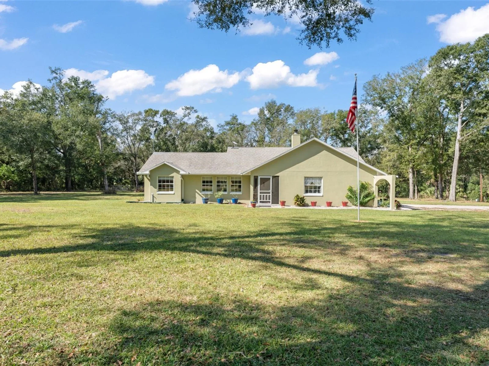 22126 QUALE GROVE RD, EUSTIS, FL — photo 1
