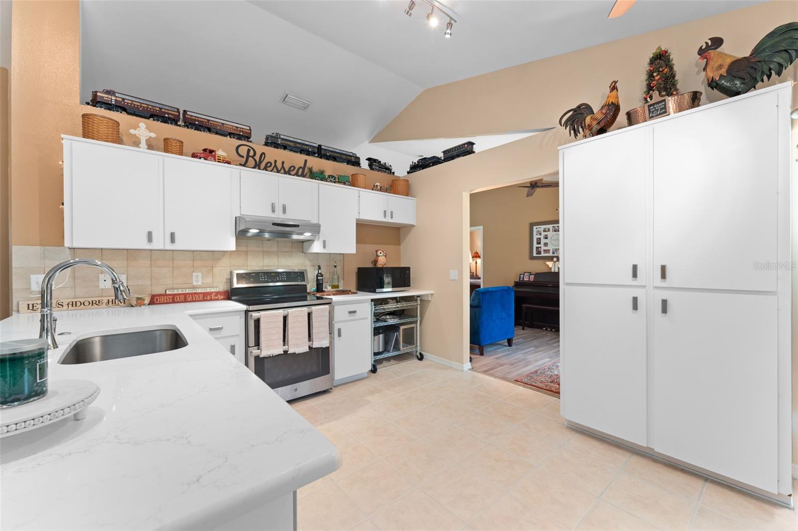 22126 QUALE GROVE RD, EUSTIS, FL — photo 38