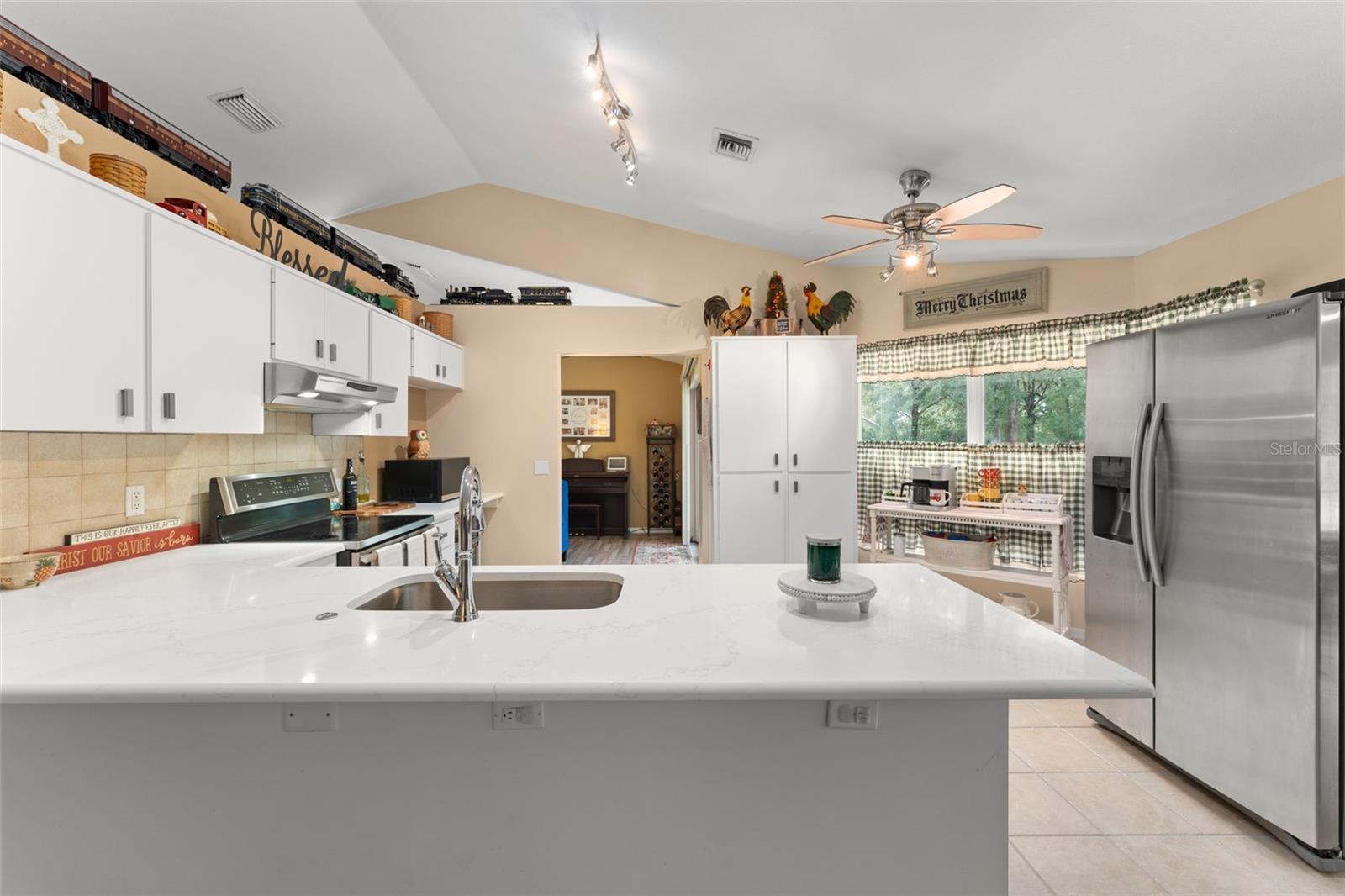 22126 QUALE GROVE RD, EUSTIS, FL — photo 39