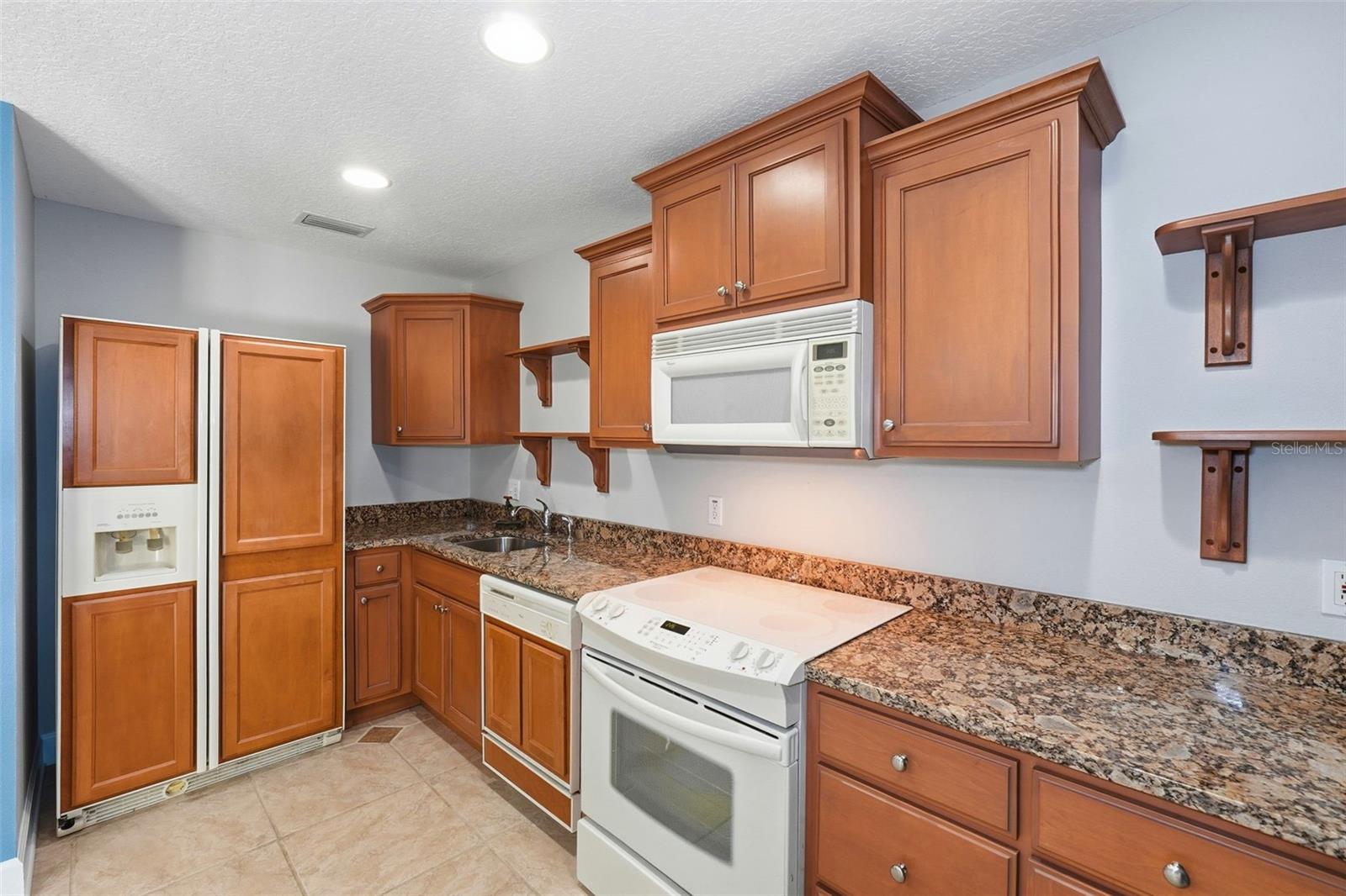 580 W 10TH AVE, MOUNT DORA, FL — photo 81