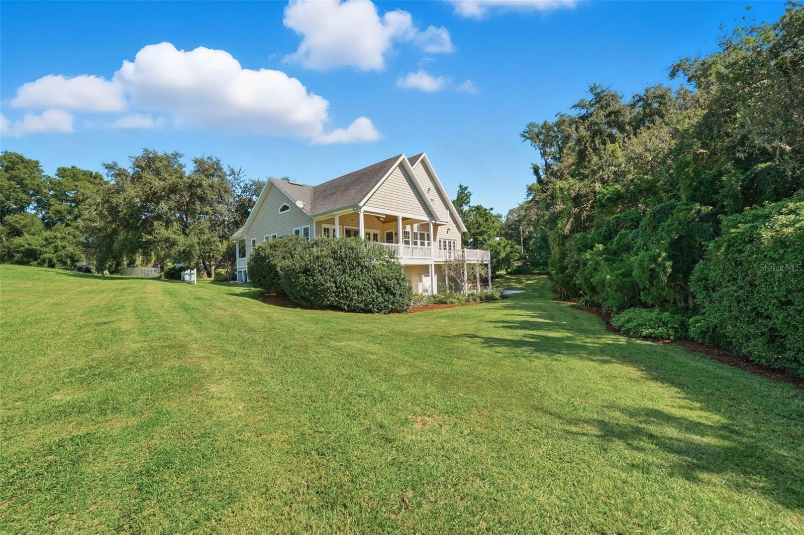 580 W 10TH AVE, MOUNT DORA, FL — photo 102