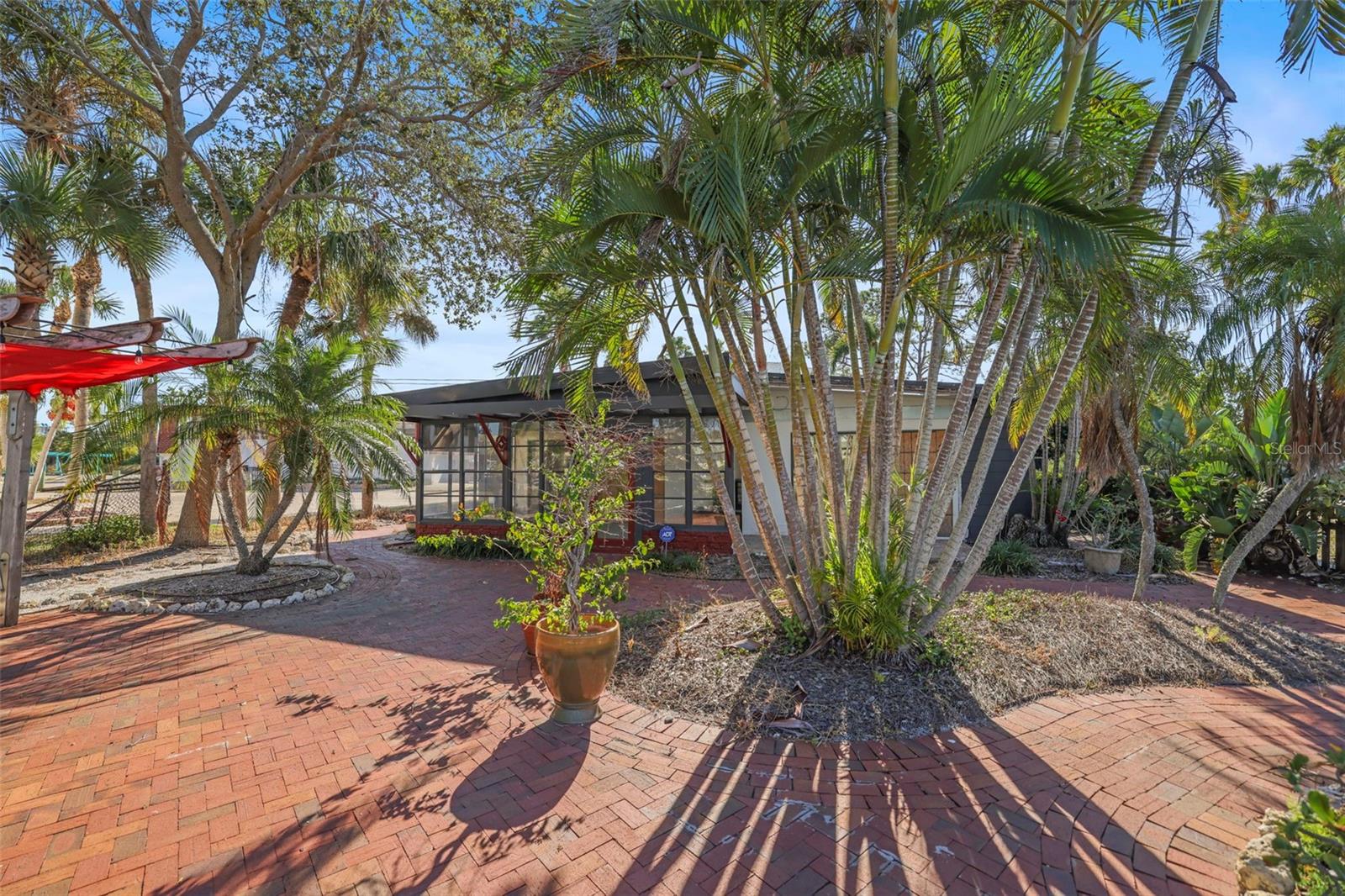 11921 LAGOON LN, TREASURE ISLAND, FL — photo 10