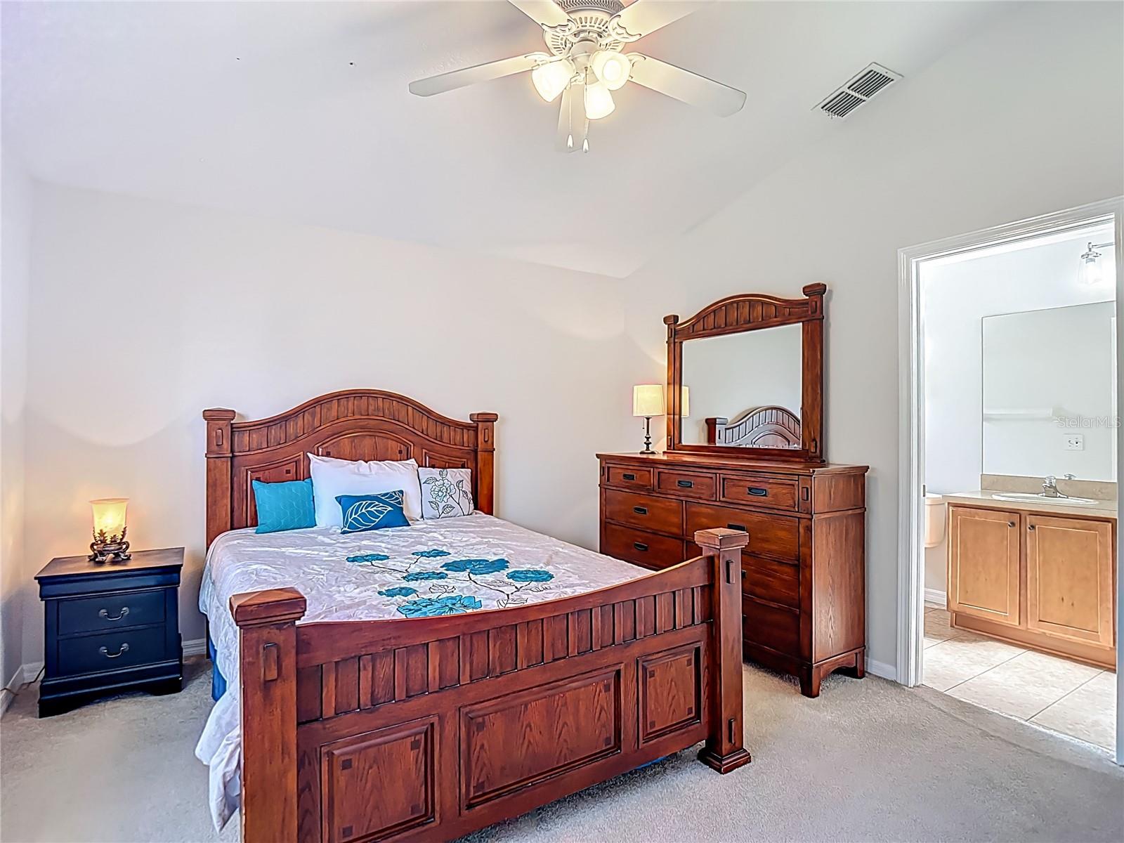 9608 ROLLING CIR, SAN ANTONIO, FL — photo 16