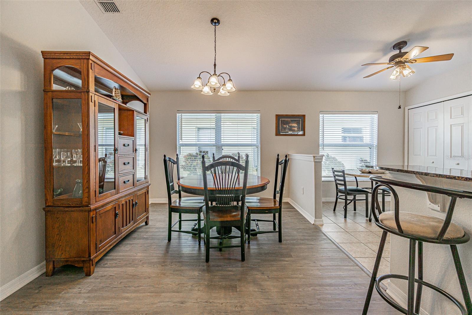 9608 ROLLING CIR, SAN ANTONIO, FL — photo 21