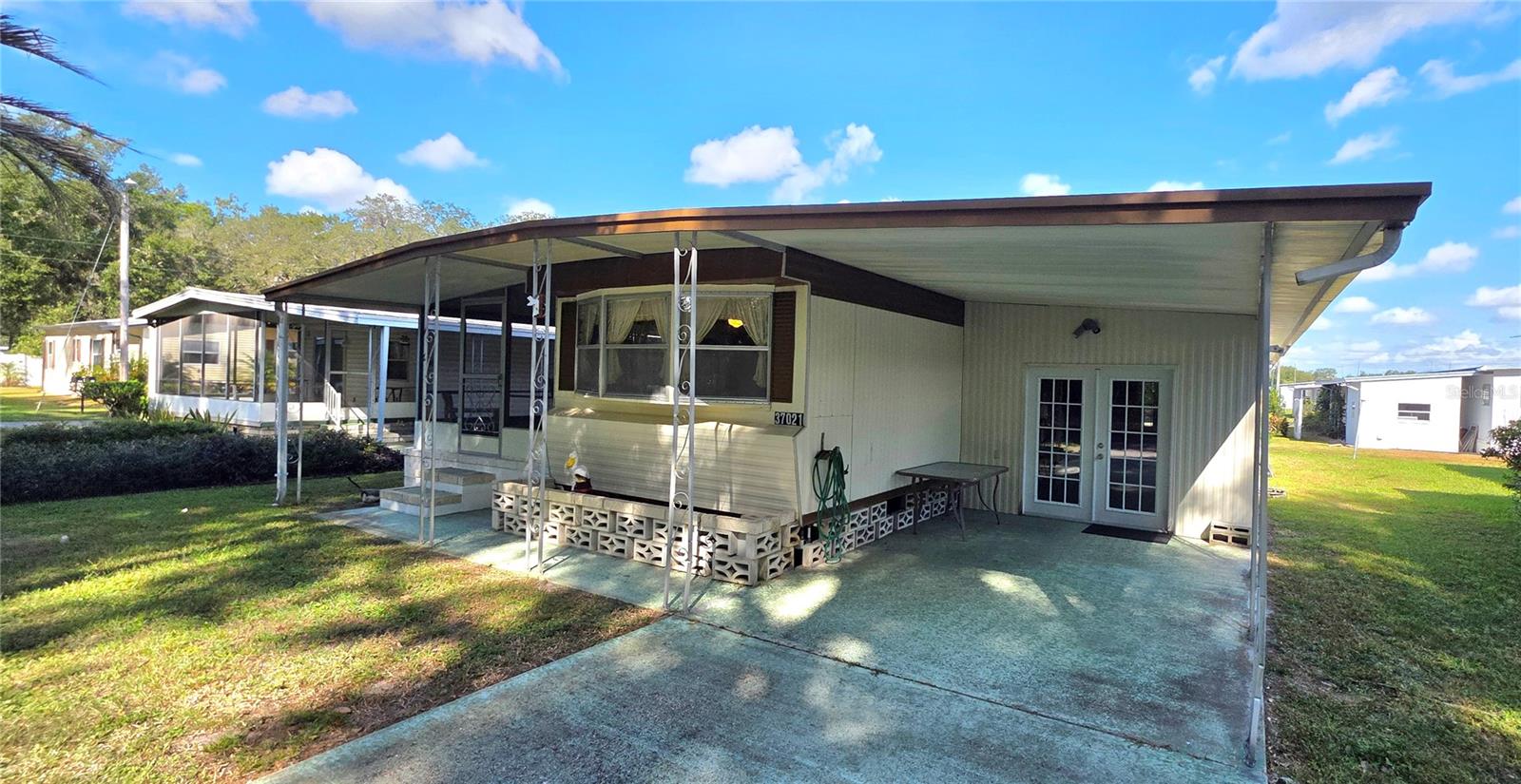 37021 KAREN AVE, ZEPHYRHILLS, FL — photo 2
