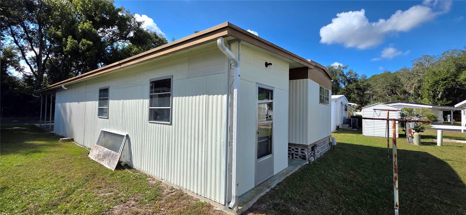 37021 KAREN AVE, ZEPHYRHILLS, FL — photo 3