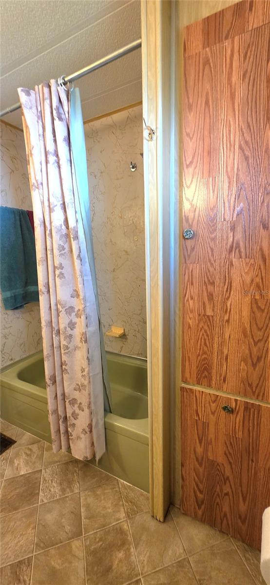 37021 KAREN AVE, ZEPHYRHILLS, FL — photo 17