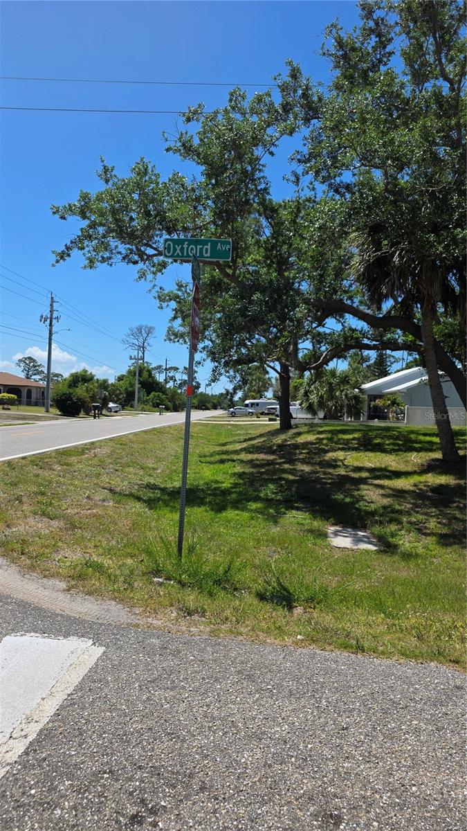 18342 OXFORD AVE, PORT CHARLOTTE, FL — photo 2
