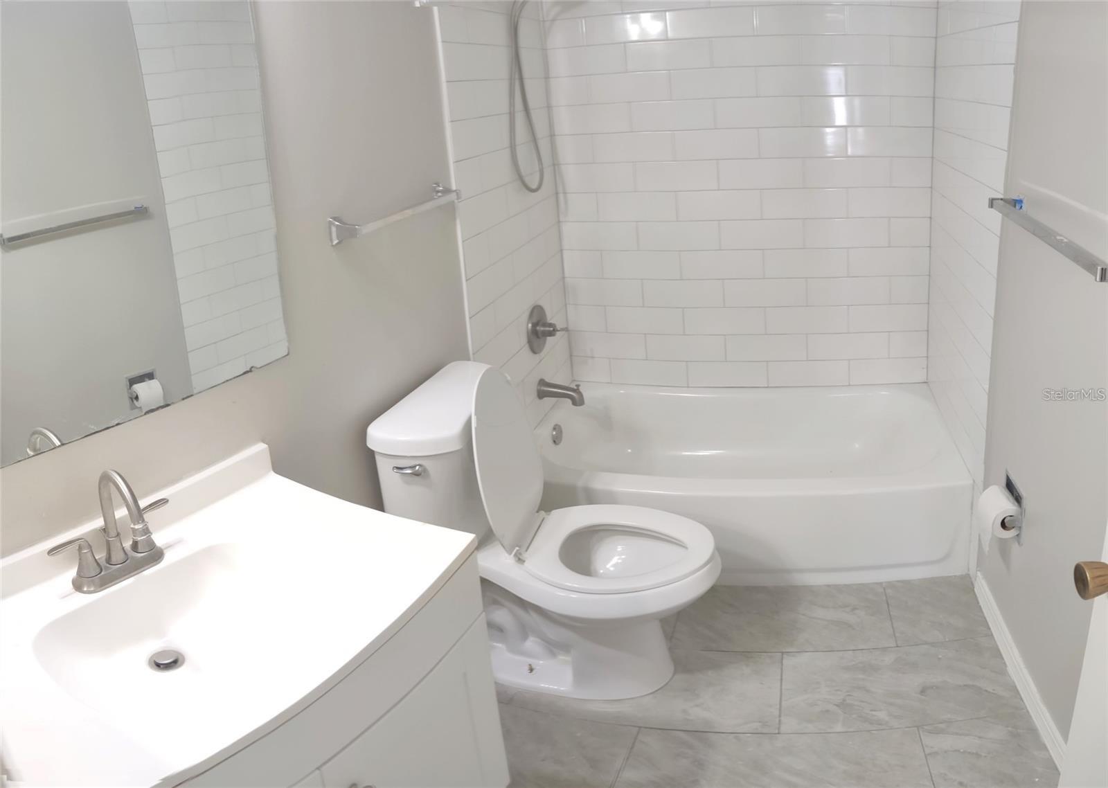 2472 ENTERPRISE RD #6, CLEARWATER, FL — photo 16