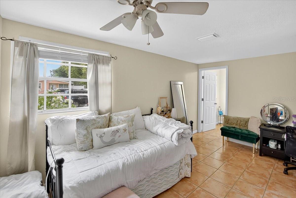 4515 W NORTH ST, TAMPA, FL — photo 14