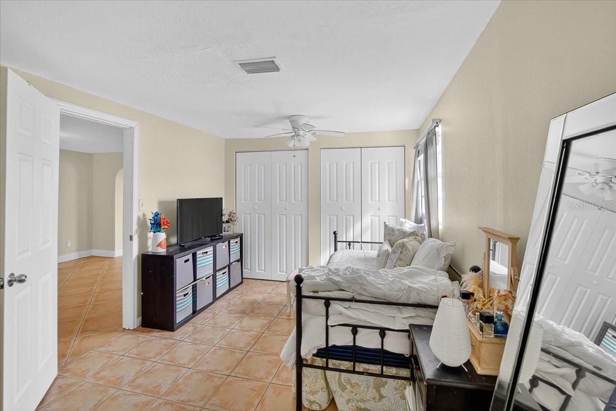 4515 W NORTH ST, TAMPA, FL — photo 15