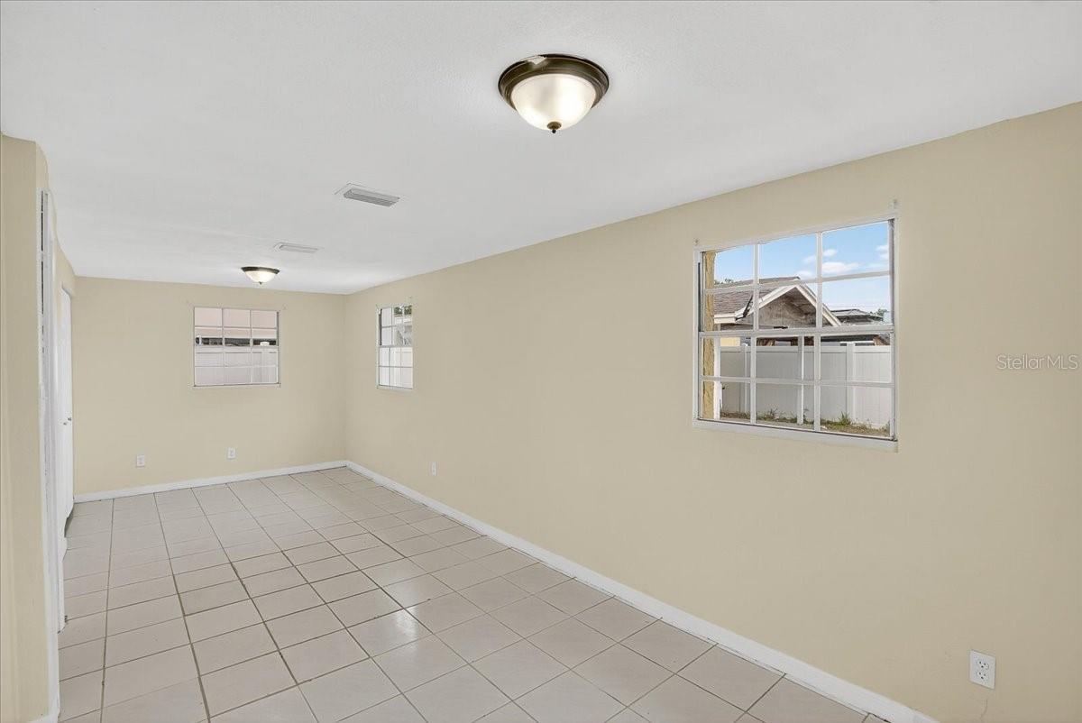 4515 W NORTH ST, TAMPA, FL — photo 28
