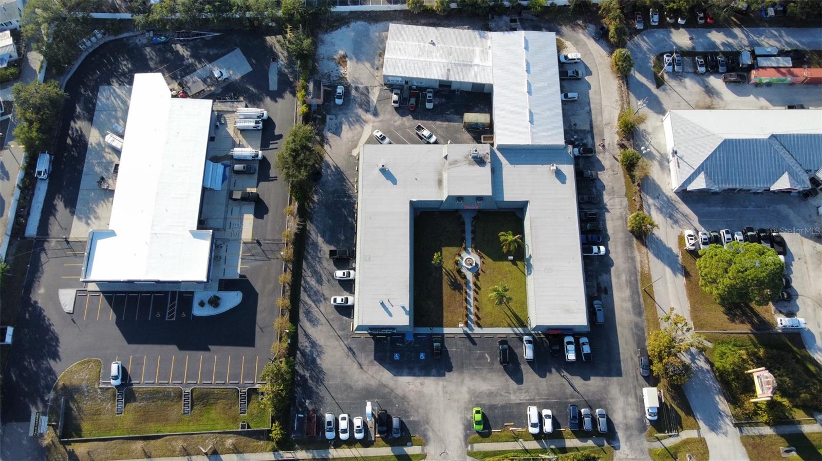 37542 US HWY 19 N, PALM HARBOR, FL — photo 2