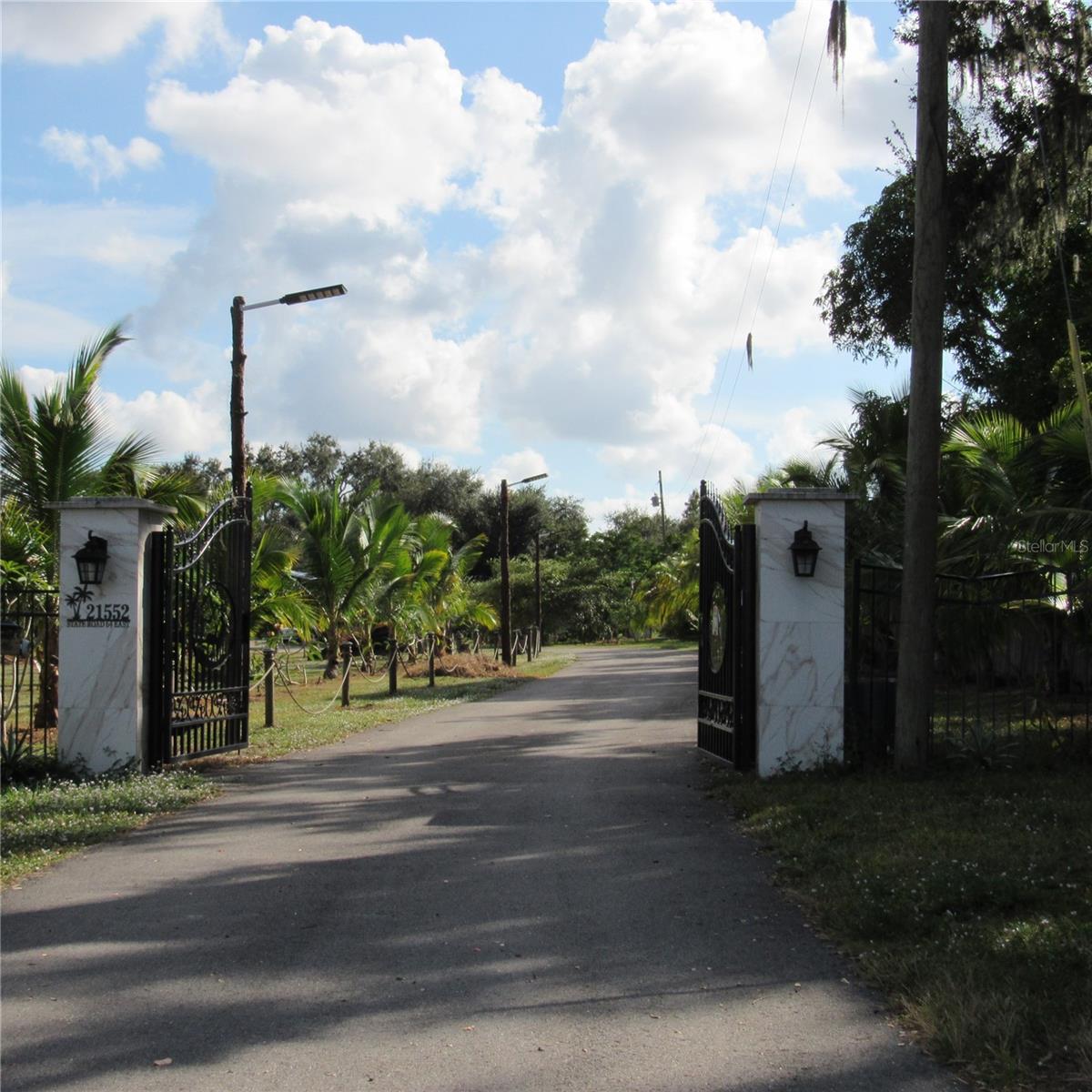 21552 E STATE ROAD 64, BRADENTON, FL