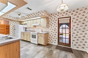 5250 LITTLE GREEN LN, DADE CITY, FL — photo 11