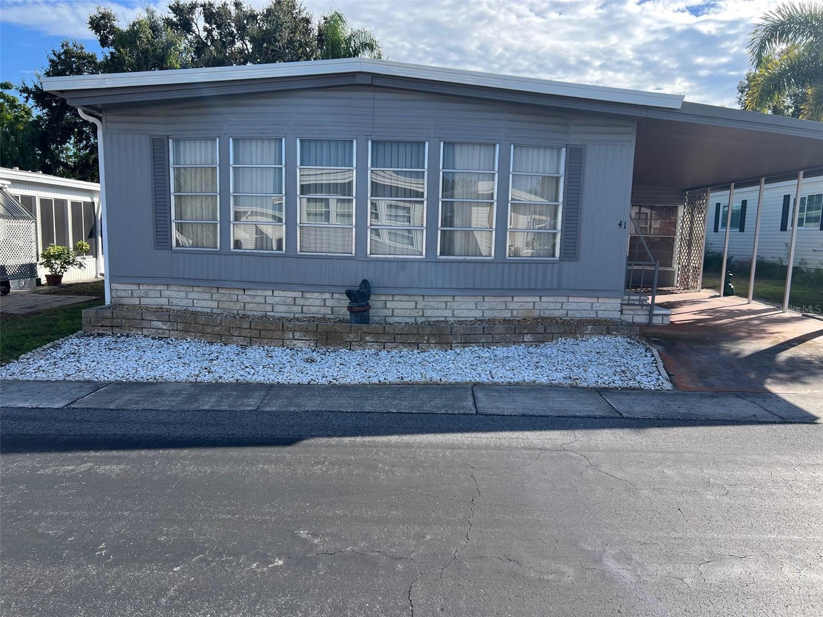 41 ROYAL PALM CIR, LARGO, FL — photo 2