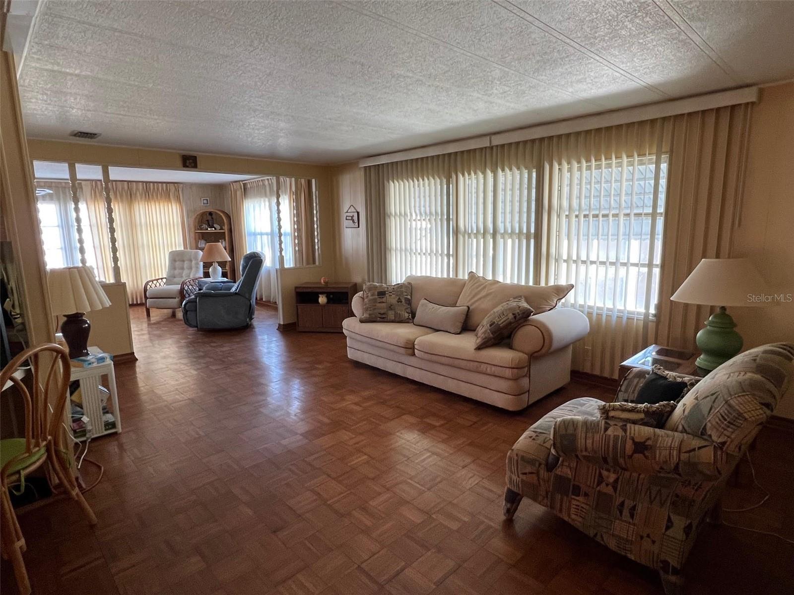 41 ROYAL PALM CIR, LARGO, FL — photo 10