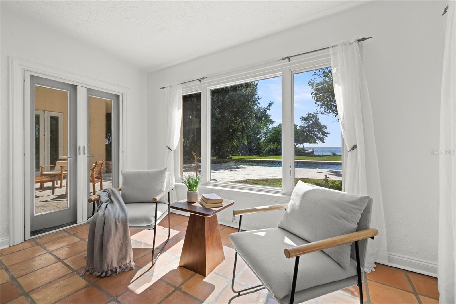 7240 DR MARTIN LUTHER KING JR ST S, ST PETERSBURG, FL — photo 14