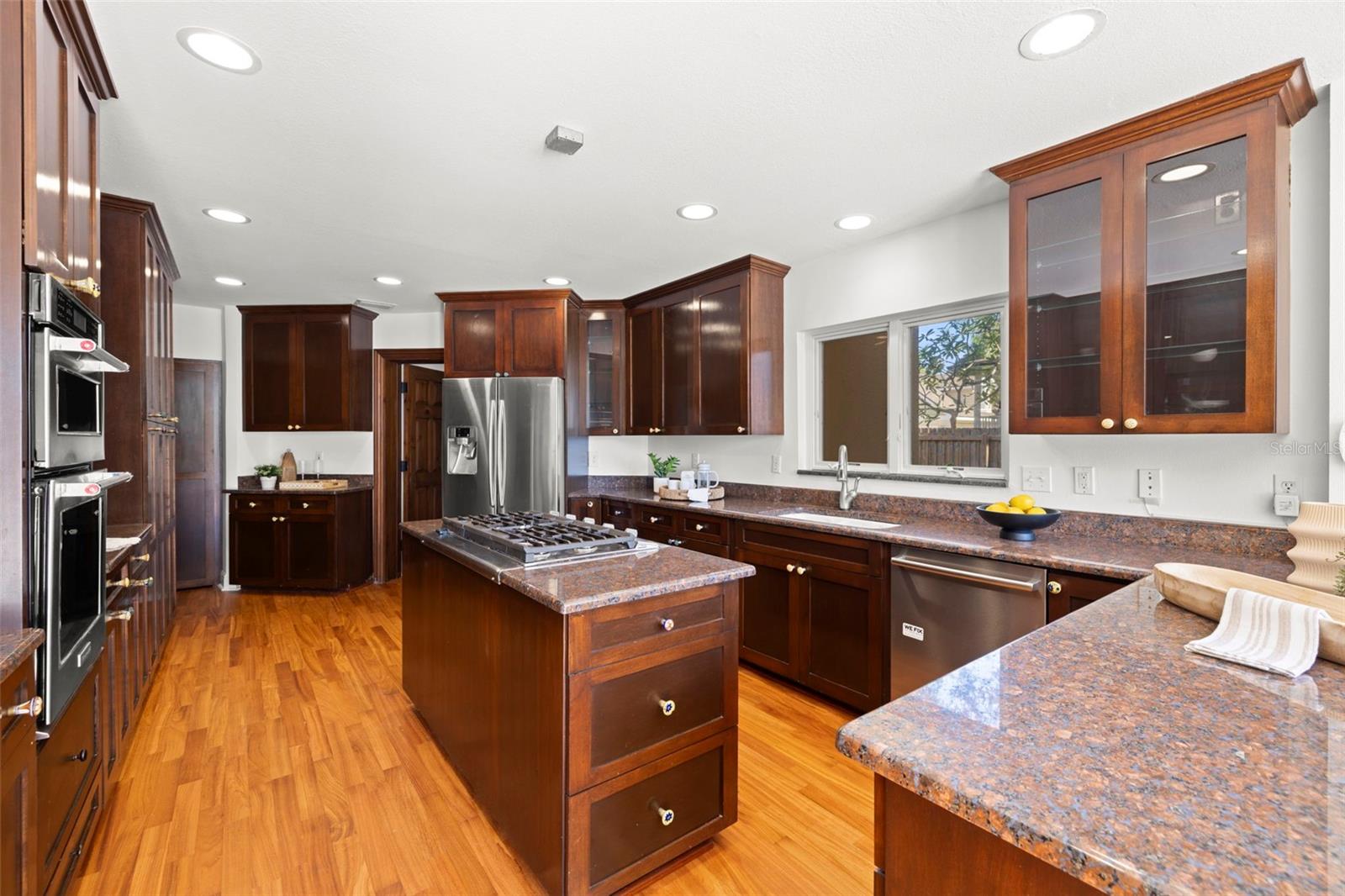7240 DR MARTIN LUTHER KING JR ST S, ST PETERSBURG, FL — photo 25