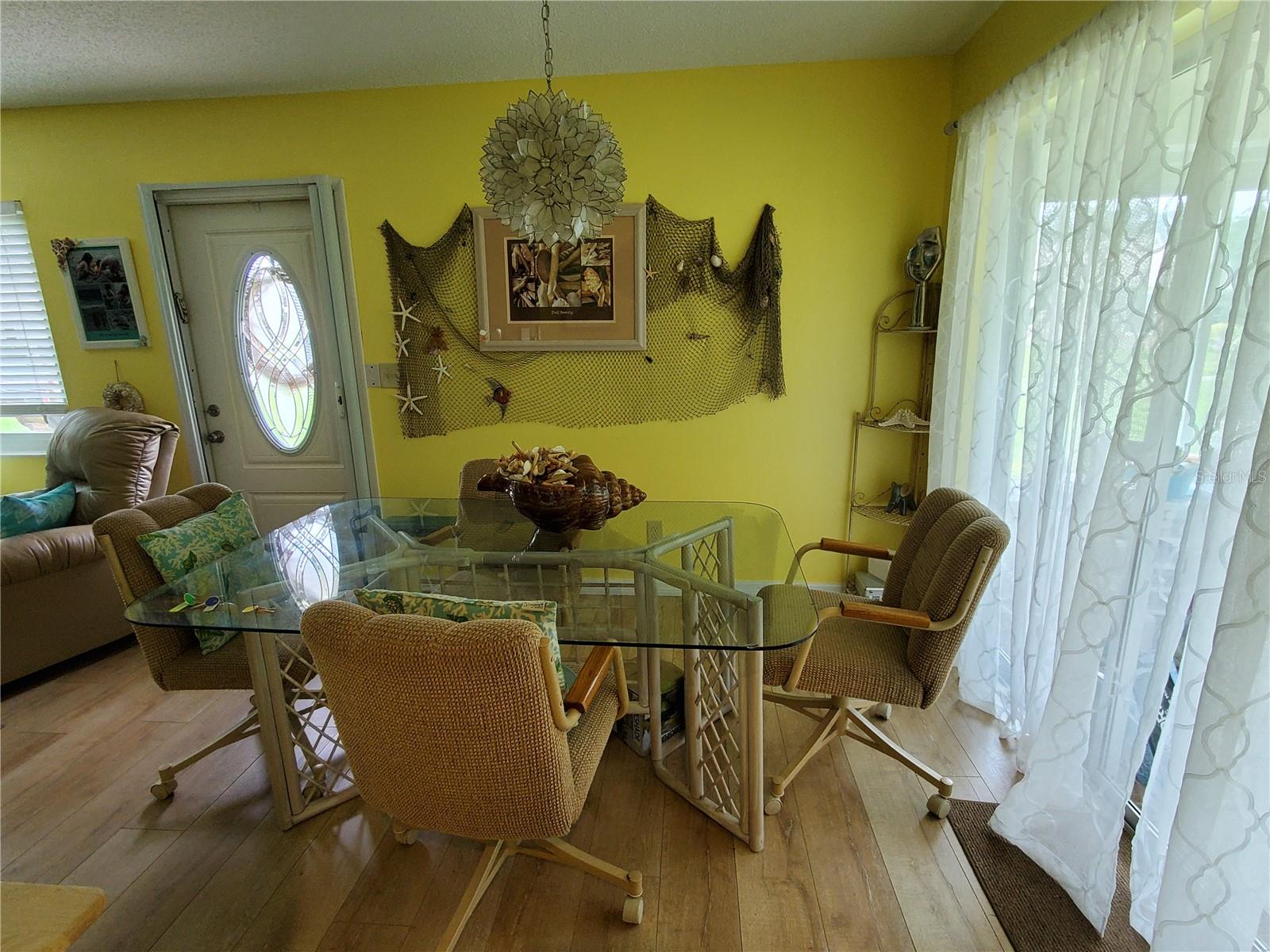 1907 CANTERBURY LN #14, SUN CITY CENTER, FL — photo 8