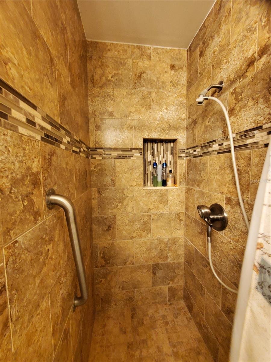 1907 CANTERBURY LN #14, SUN CITY CENTER, FL — photo 16
