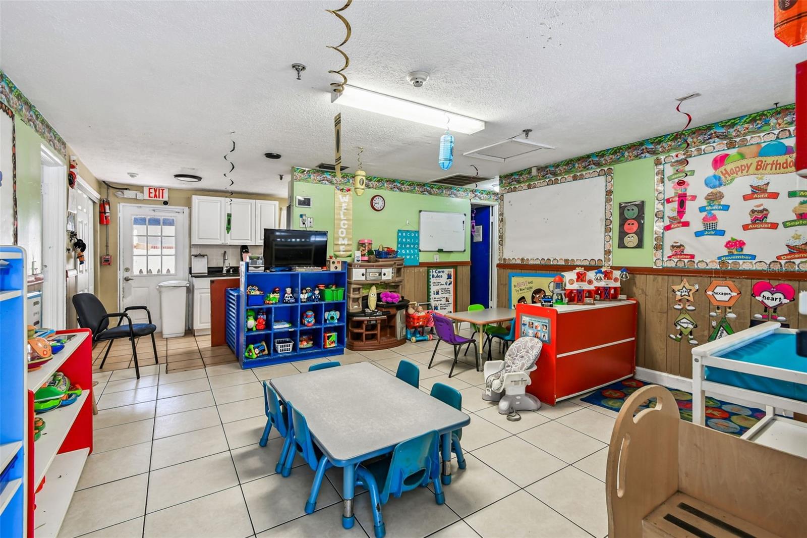 9912 N MYRTLE ST, TAMPA, FL — photo 11