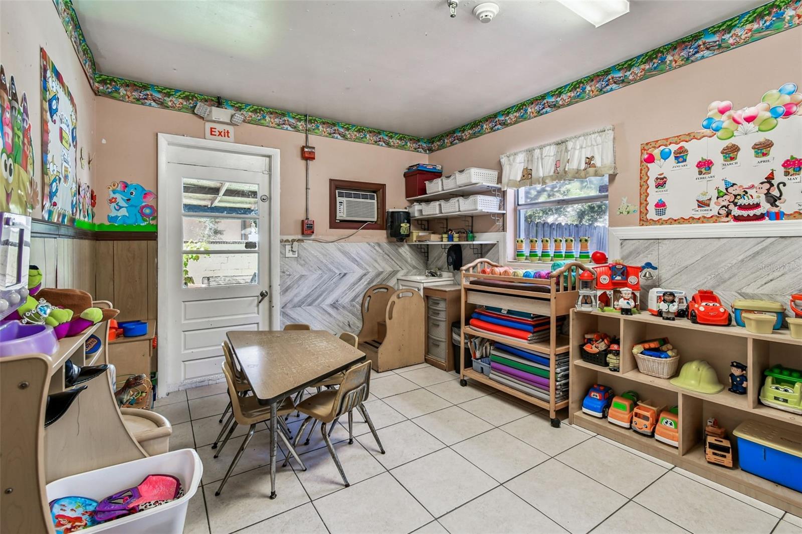 9912 N MYRTLE ST, TAMPA, FL — photo 29
