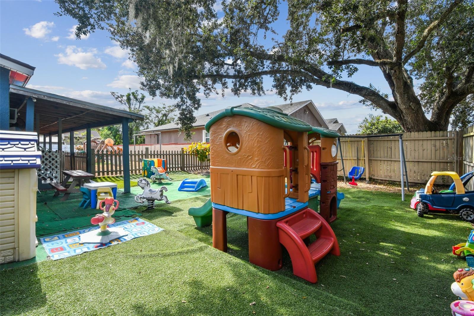 9912 N MYRTLE ST, TAMPA, FL — photo 47