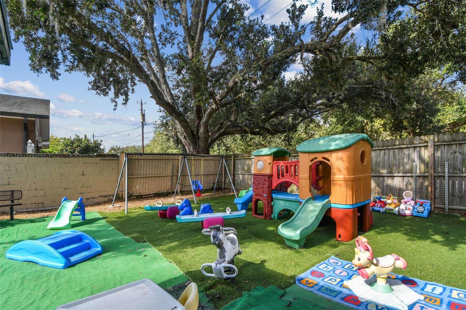9912 N MYRTLE ST, TAMPA, FL — photo 48