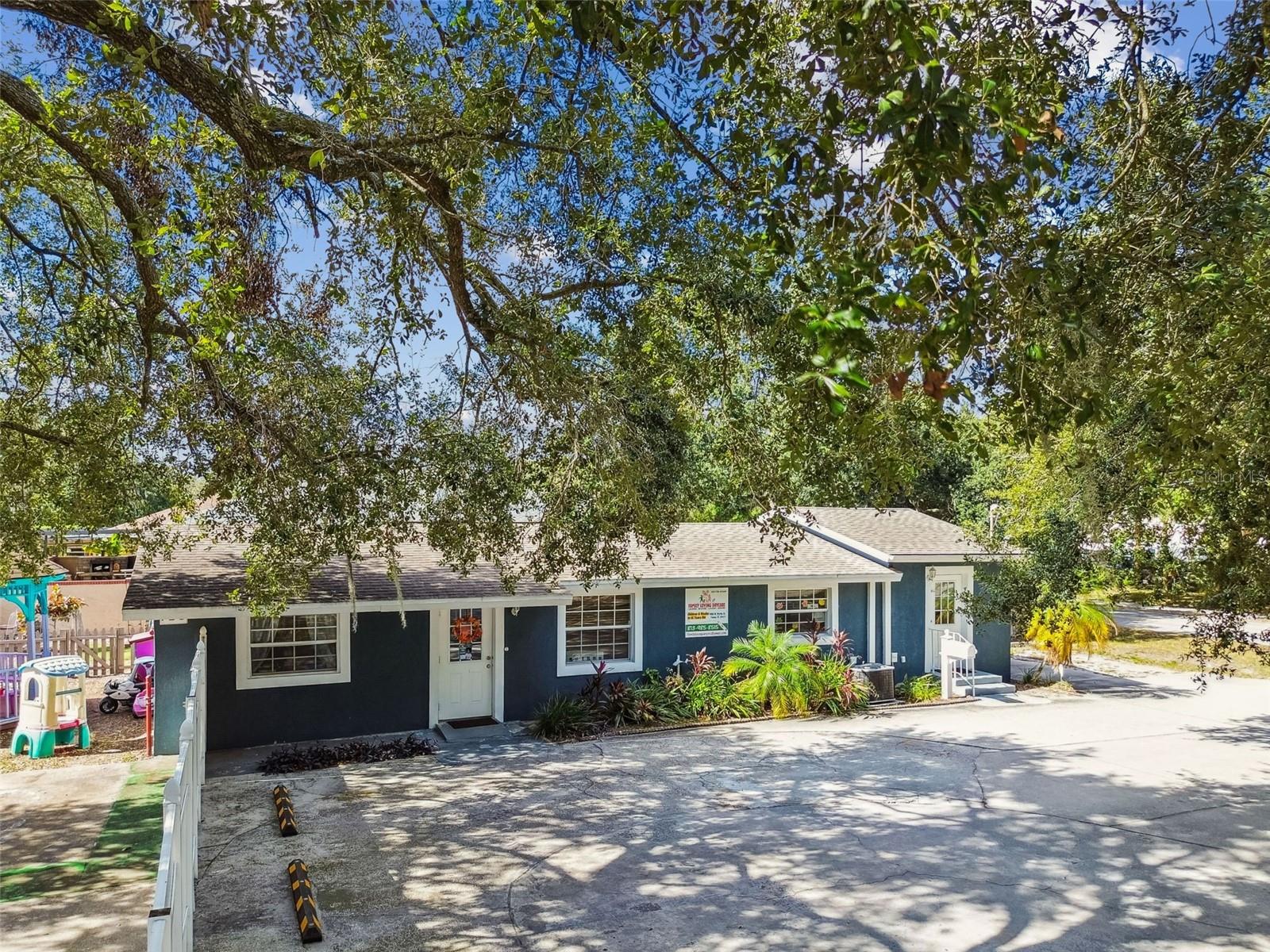 9912 N MYRTLE ST, TAMPA, FL — photo 53