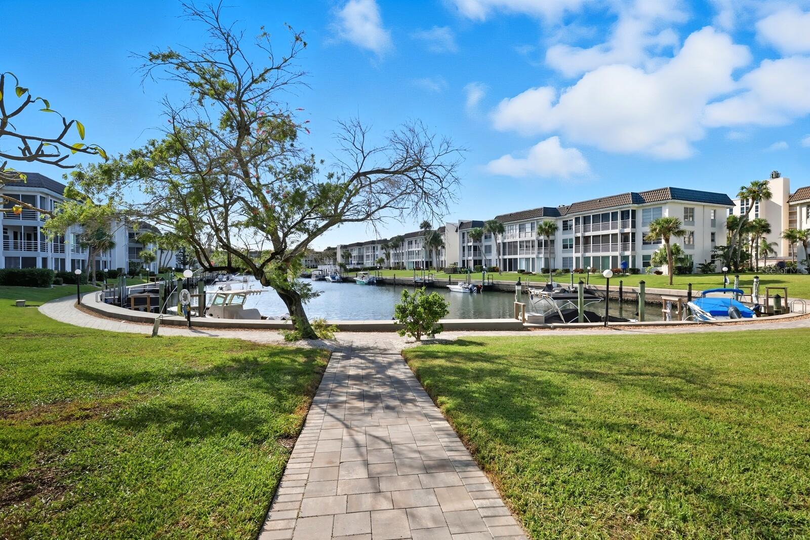 4380 EXETER DR #H202, LONGBOAT KEY, FL — photo 27