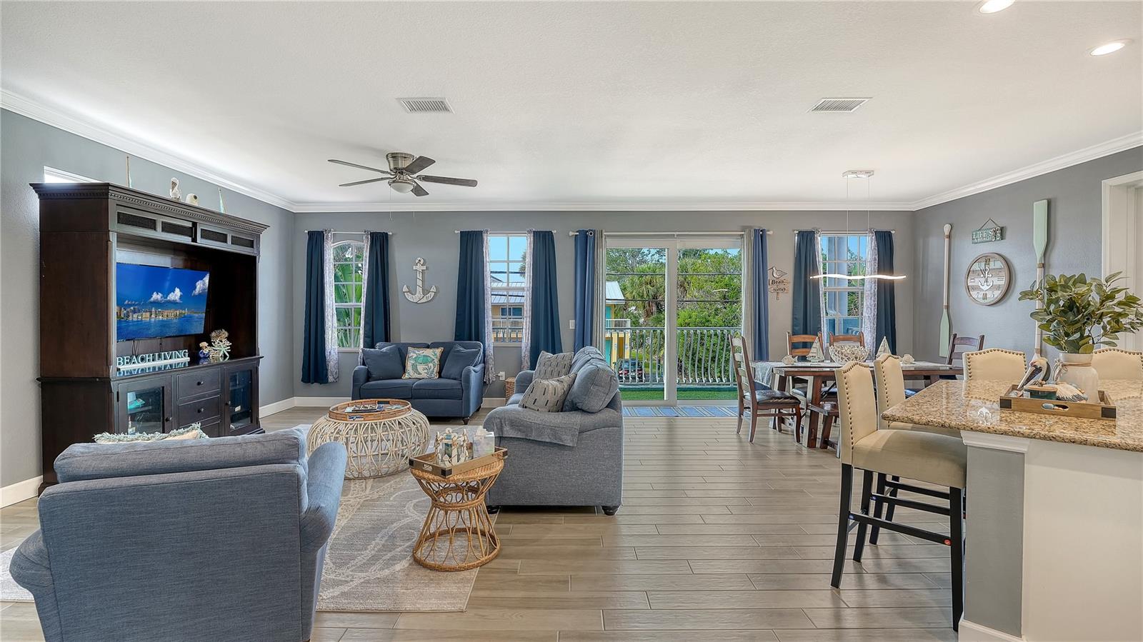 2317 AVENUE C #300, BRADENTON BEACH, FL — photo 10