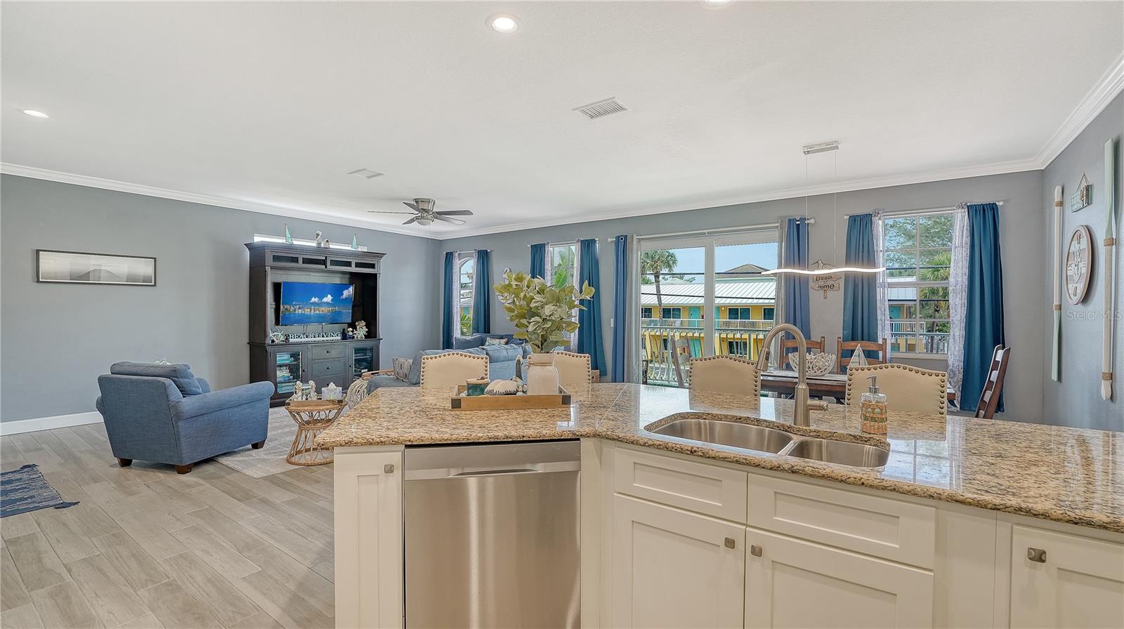 2317 AVENUE C #300, BRADENTON BEACH, FL — photo 16
