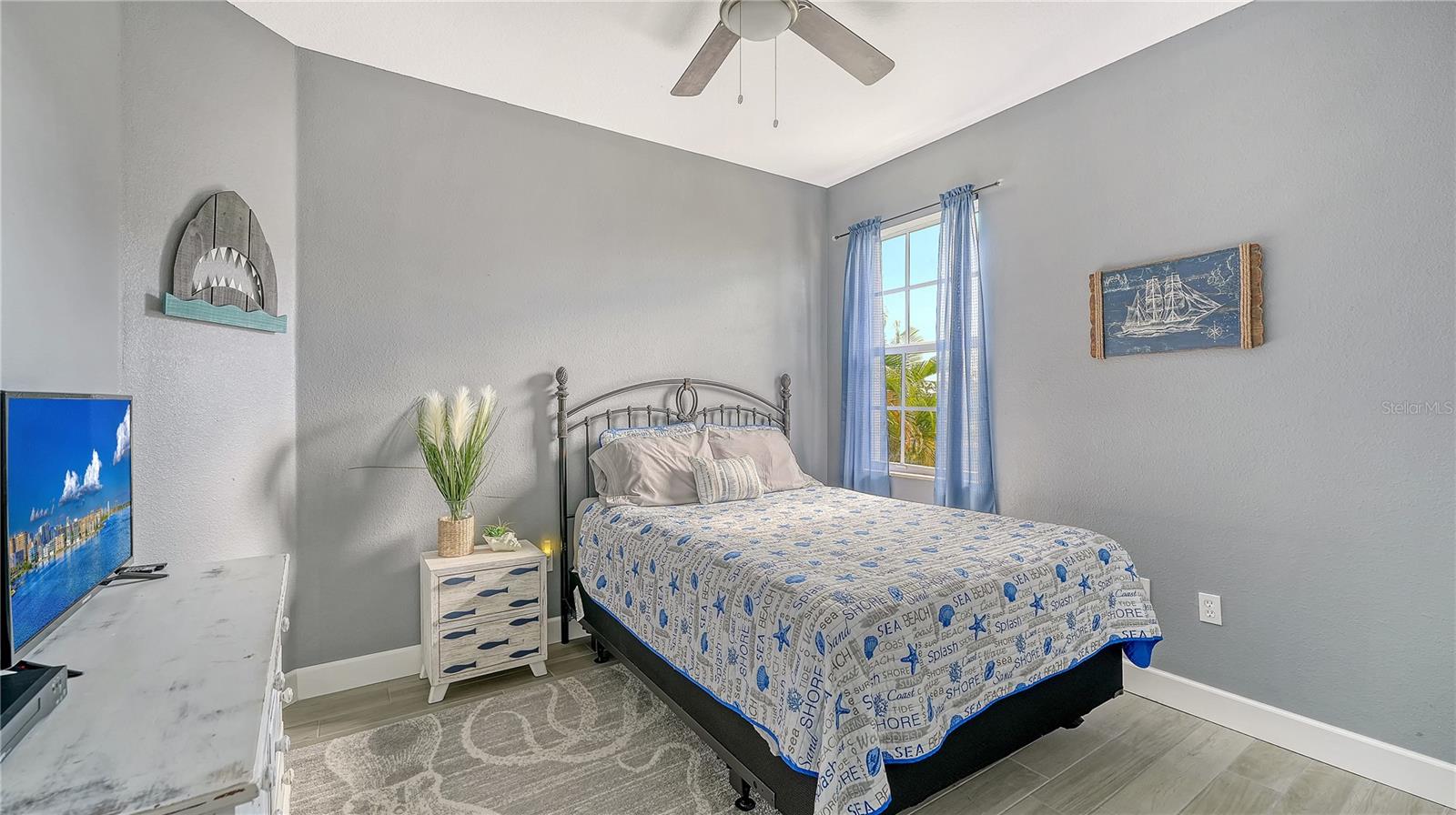 2317 AVENUE C #300, BRADENTON BEACH, FL — photo 37