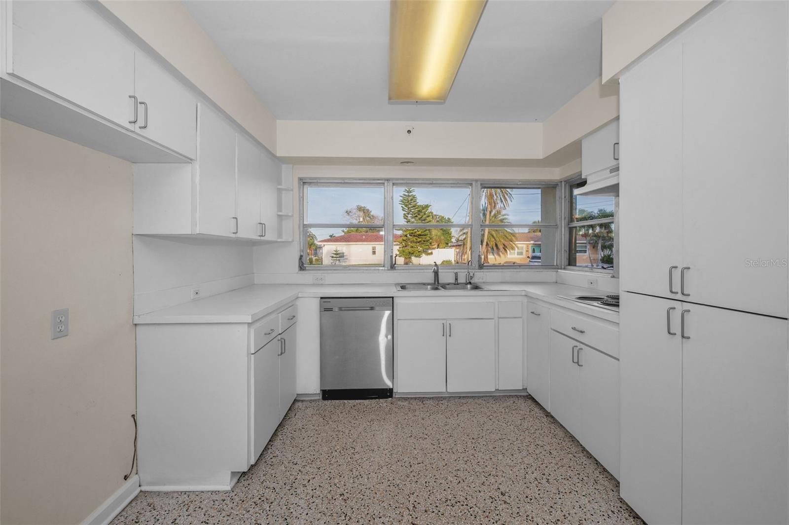 130 60TH AVE, ST PETE BEACH, FL — photo 9