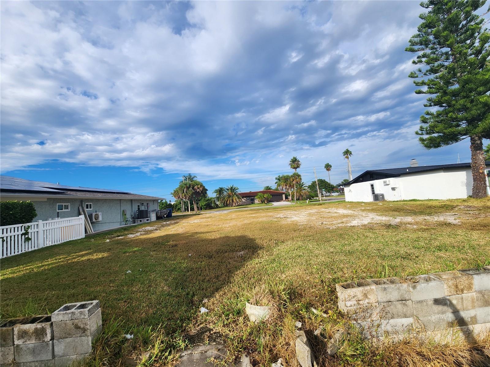 3532 FLORAMAR TER, NEW PORT RICHEY, FL — photo 13