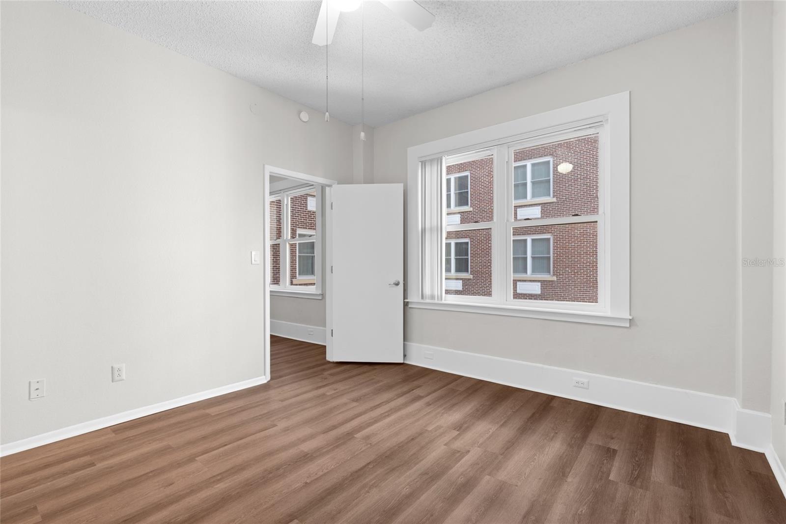 411 1ST AVE N #702, ST PETERSBURG, FL — photo 21