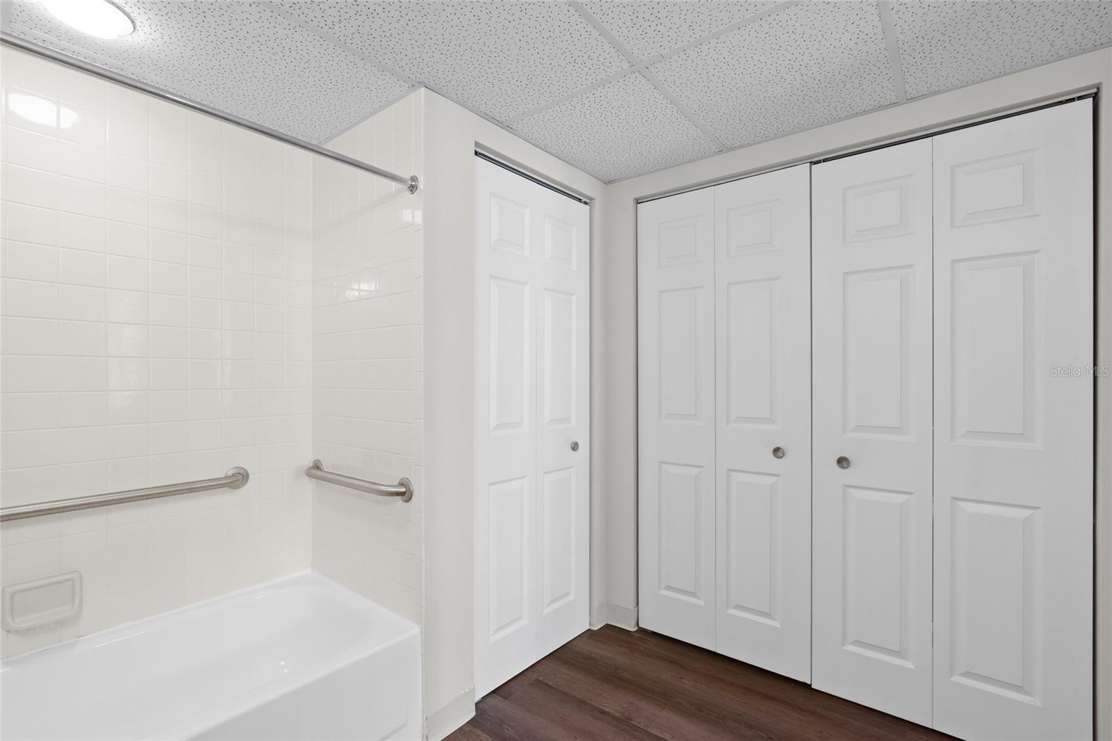 411 1ST AVE N #702, ST PETERSBURG, FL — photo 29