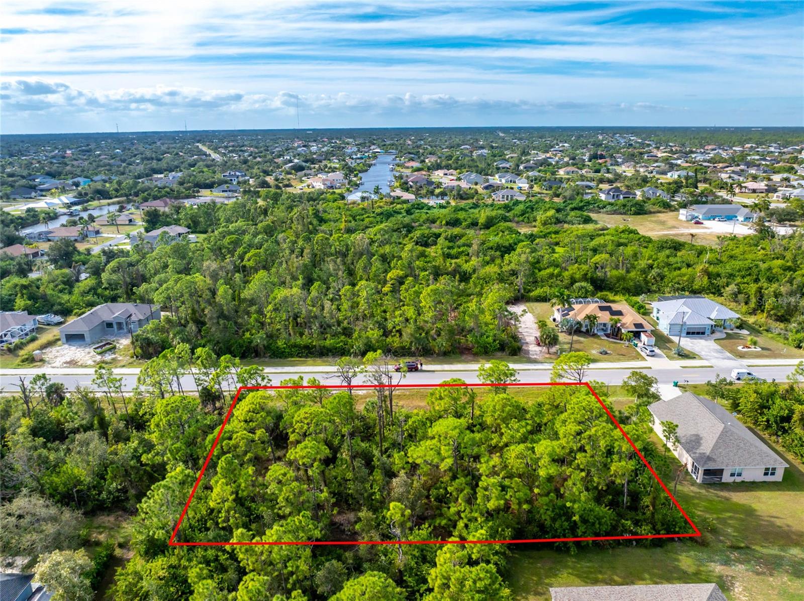 9412 HALLENDALE DR, PORT CHARLOTTE, FL — photo 4