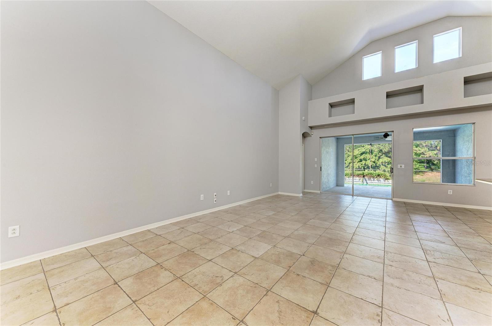 7114 CROMWELL PARK LN, APOLLO BEACH, FL — photo 19