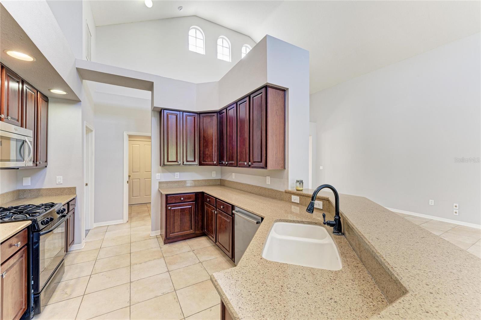 7114 CROMWELL PARK LN, APOLLO BEACH, FL — photo 26