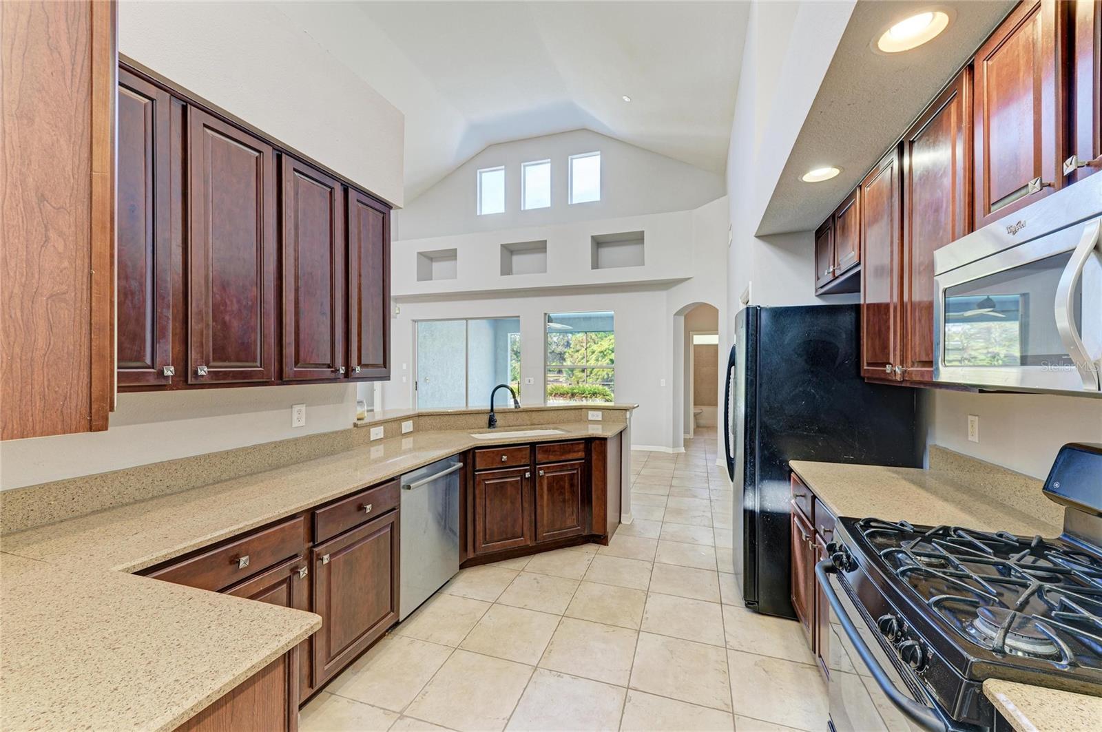 7114 CROMWELL PARK LN, APOLLO BEACH, FL — photo 28